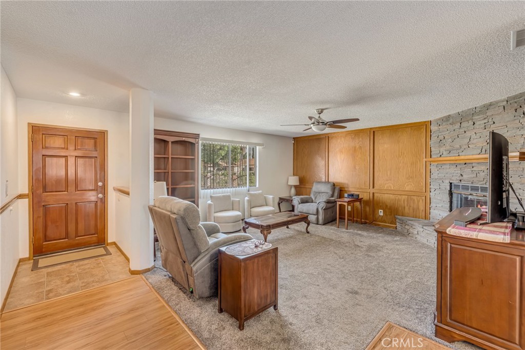 17829 Terry Street Property Photo 6