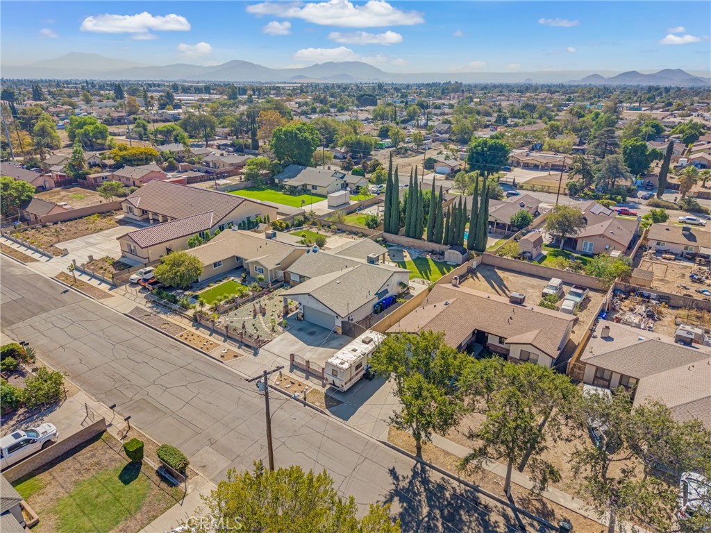 17829 Terry Street Property Photo 31