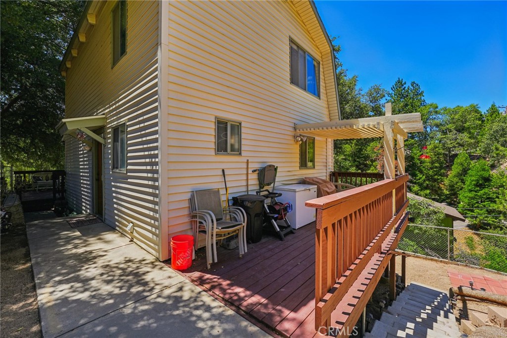463 Delle Drive Property Photo 25