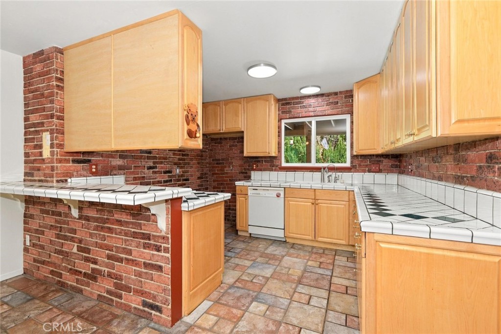 4377 Newby Property Photo 6