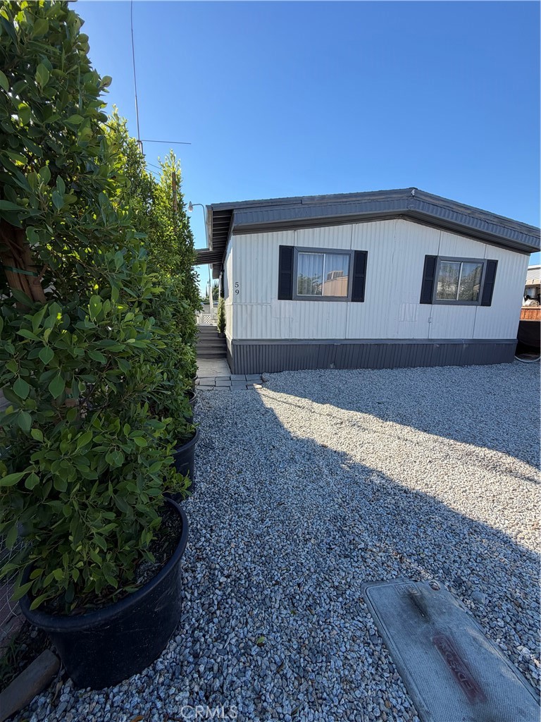 402 E Foothill Blvd Spc 59 Property Photo 21