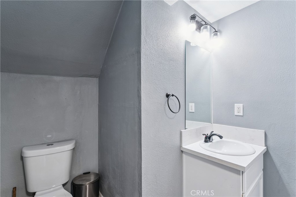 29180 Lyon Property Photo 7