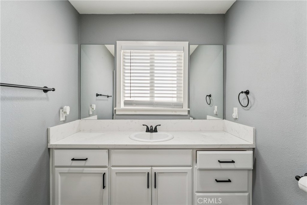 29180 Lyon Property Photo 14