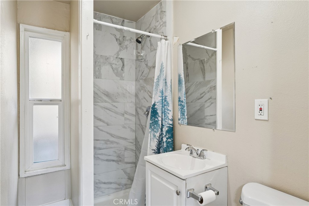29180 Lyon Property Photo 17