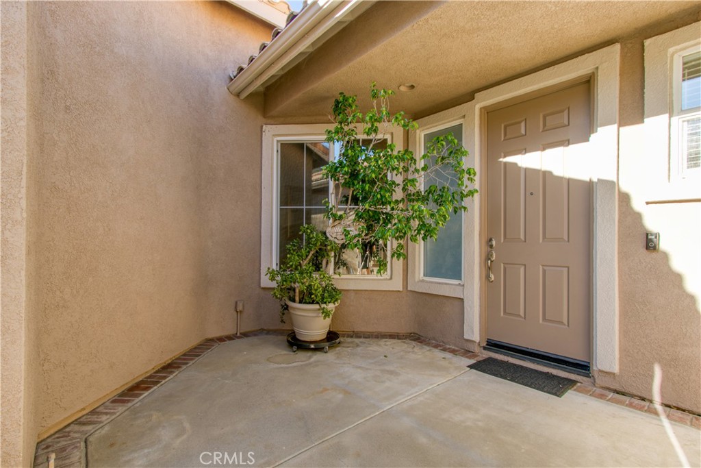 4865 Dove Hill Court Property Photo 4