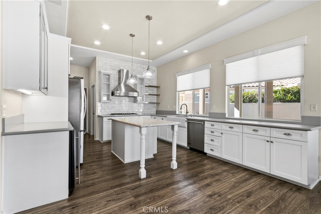 4865 Dove Hill Court Property Photo 8