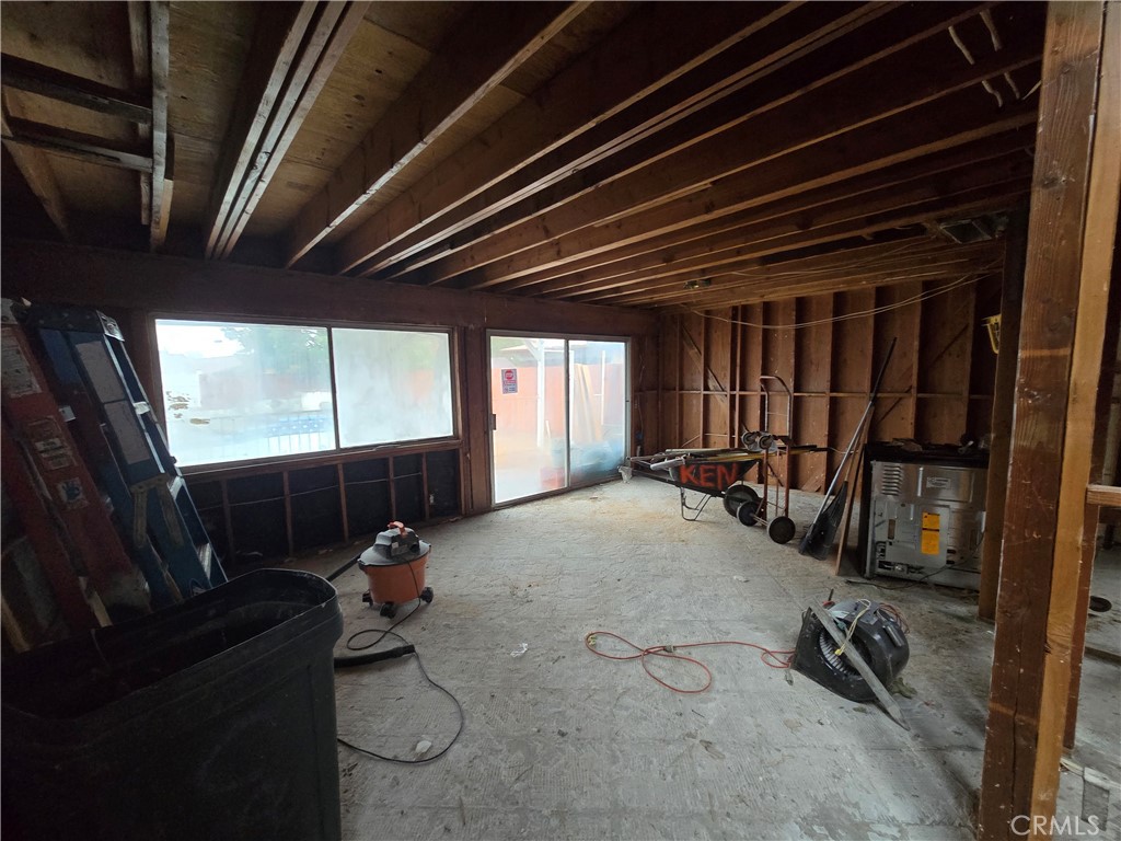 23447 Rolanda Property Photo 4