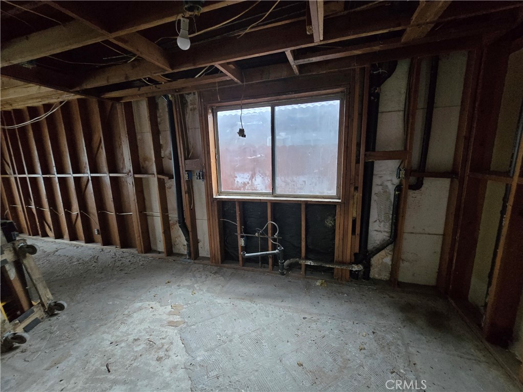 23447 Rolanda Property Photo 7