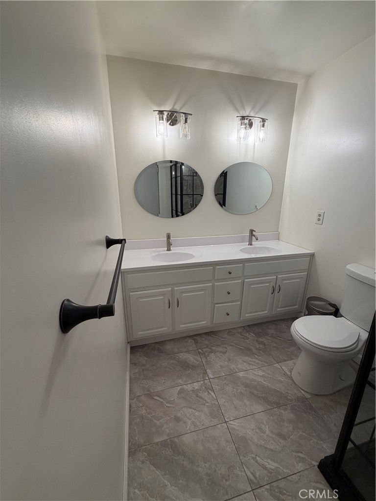1263 Oakdale Property Photo 5