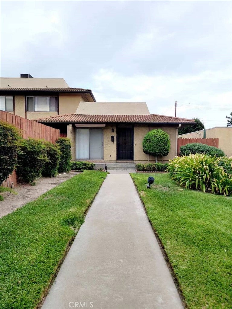 5530 Welland Ave. 15 Property Photo 1