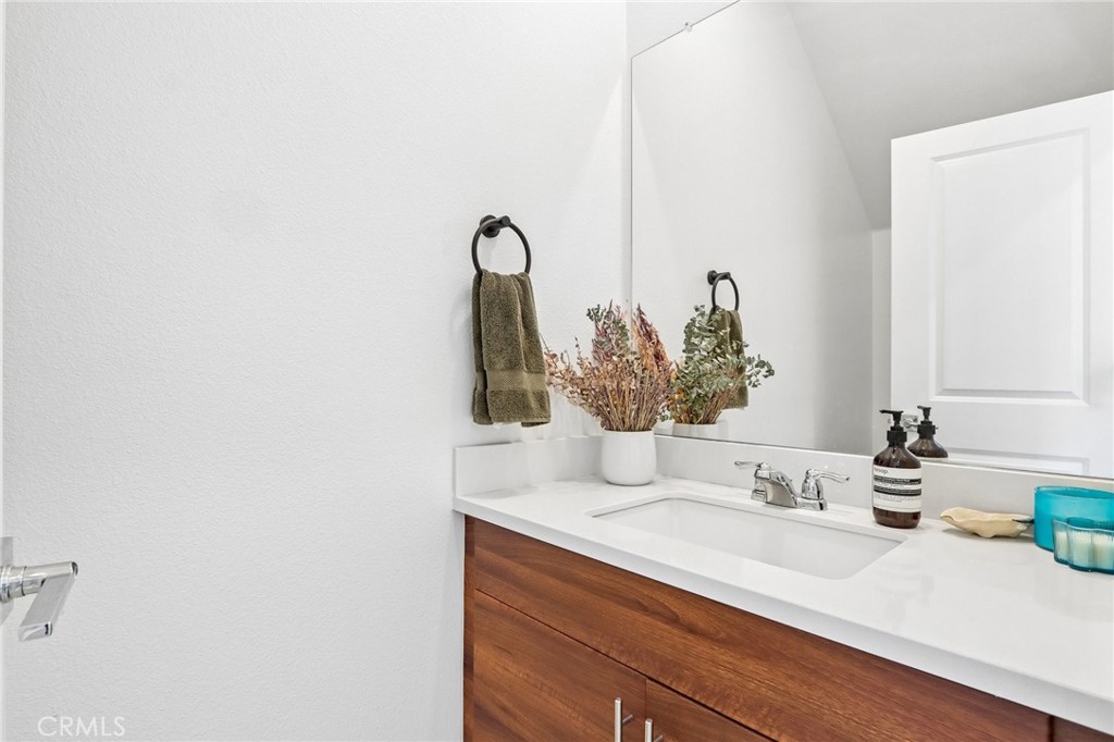76303 Cambridge Property Photo 13