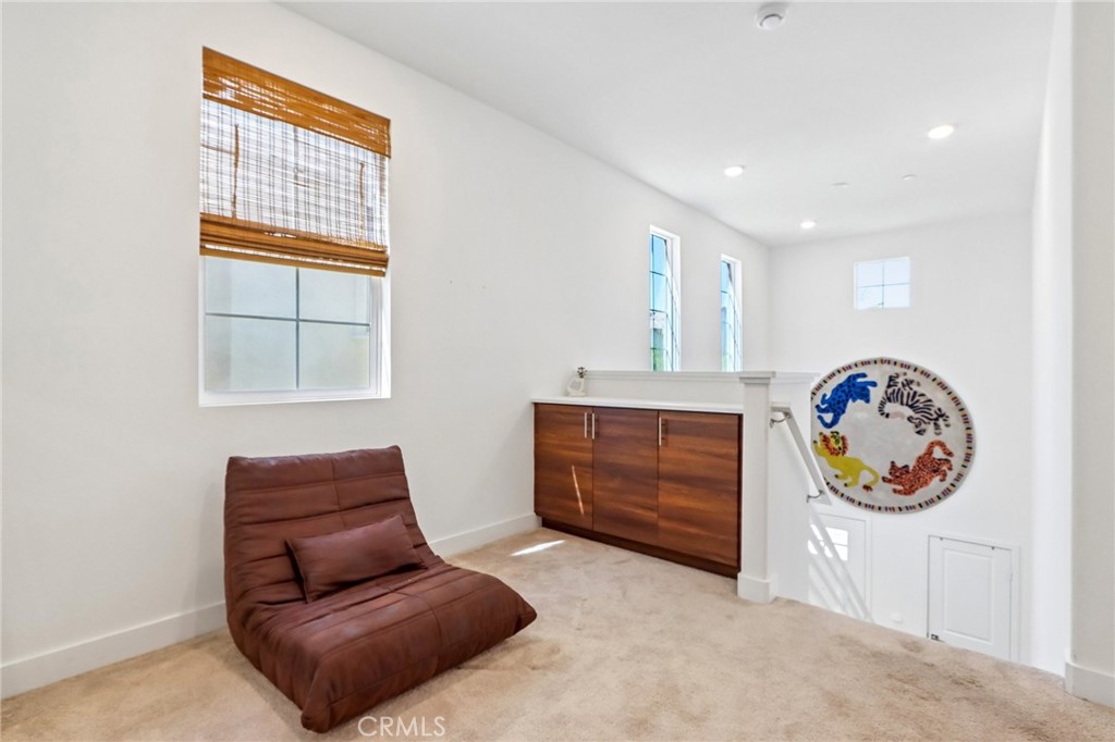 76303 Cambridge Property Photo 16