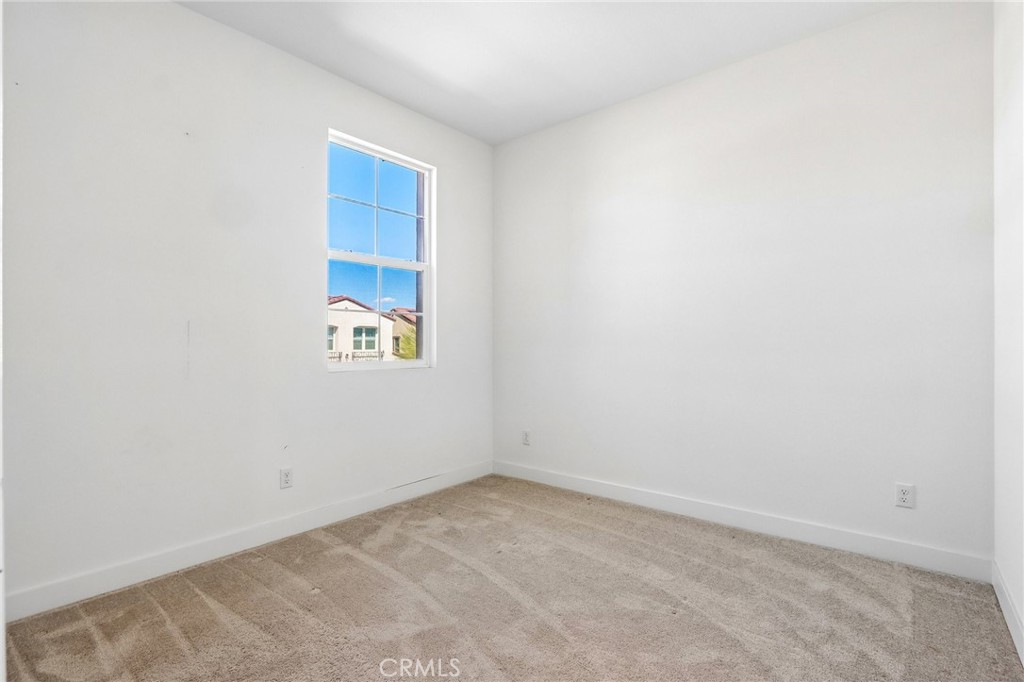 76303 Cambridge Property Photo 30