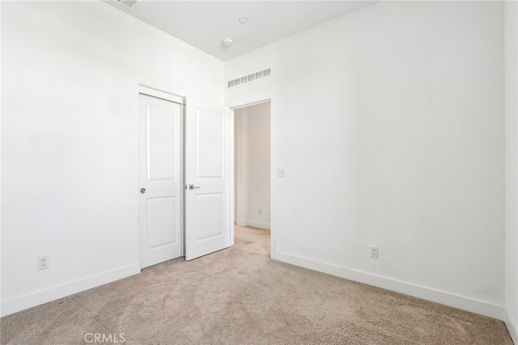 76303 Cambridge Property Photo 31