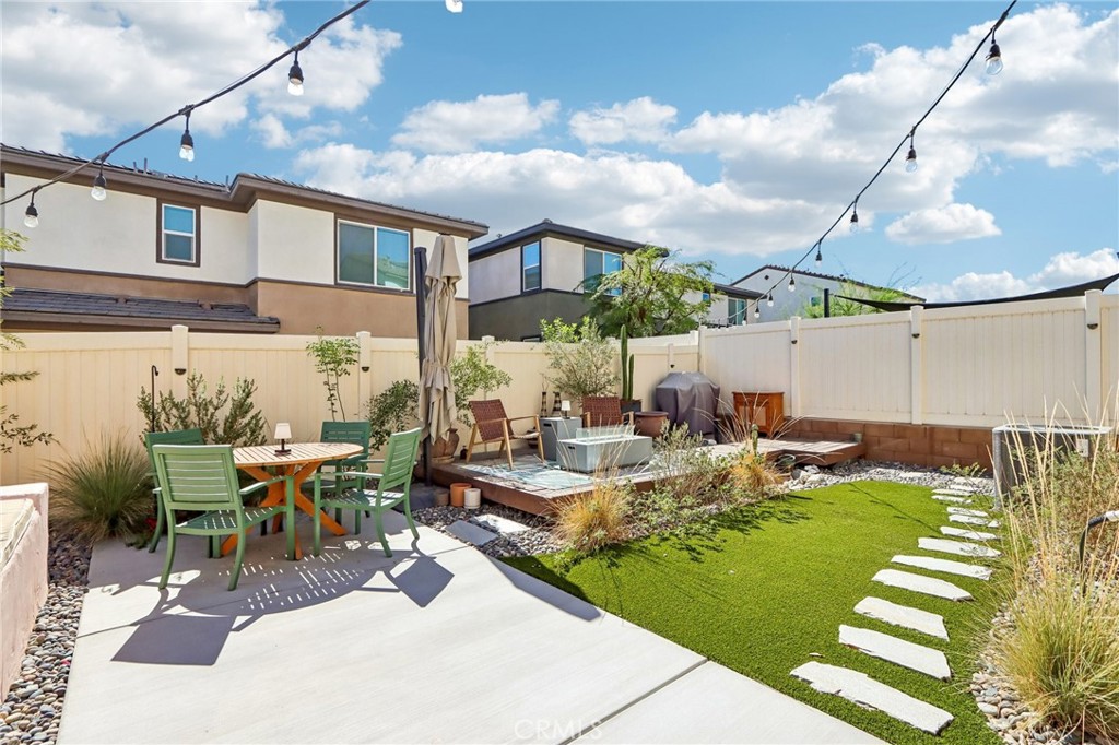 76303 Cambridge Property Photo 34