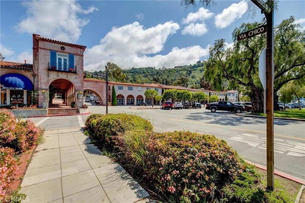 1517 Via Arco Property Photo 46