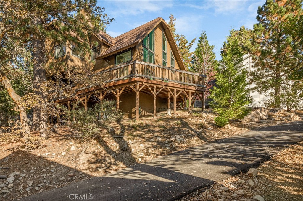 183 Grizzly Road Property Photo 1