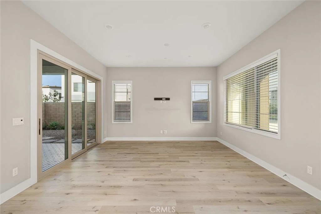 150 Scale Property Photo 7