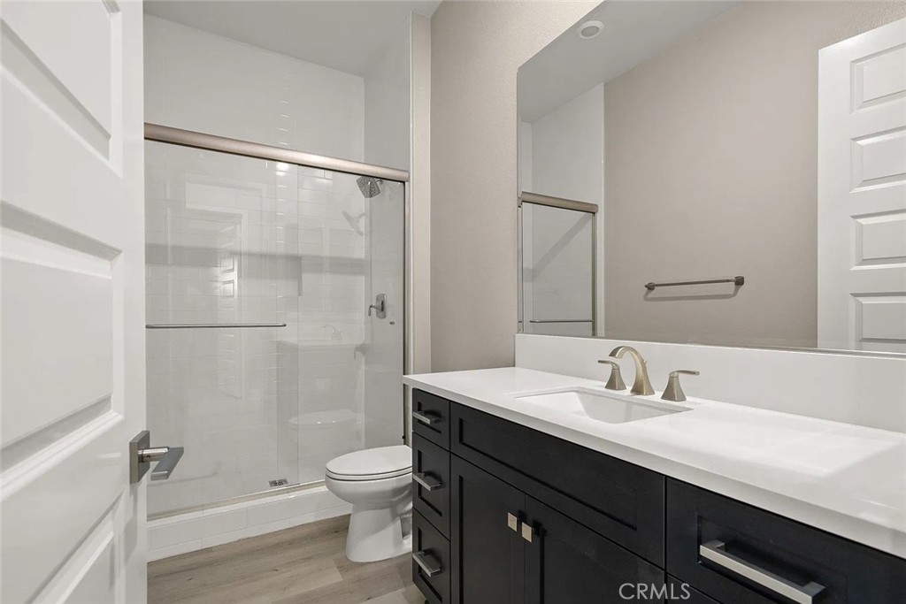 150 Scale Property Photo 13