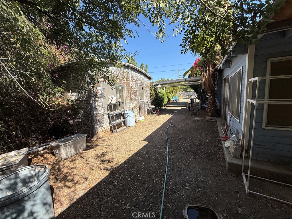 6347 Lucretia Property Photo 15