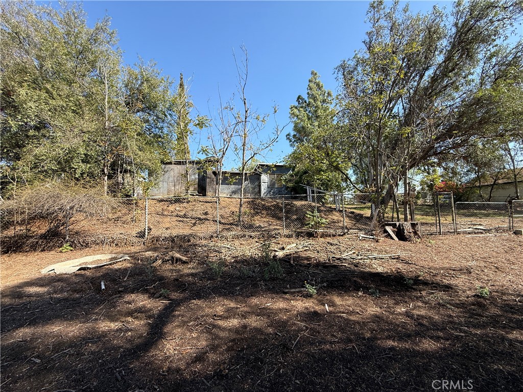 6347 Lucretia Property Photo 18