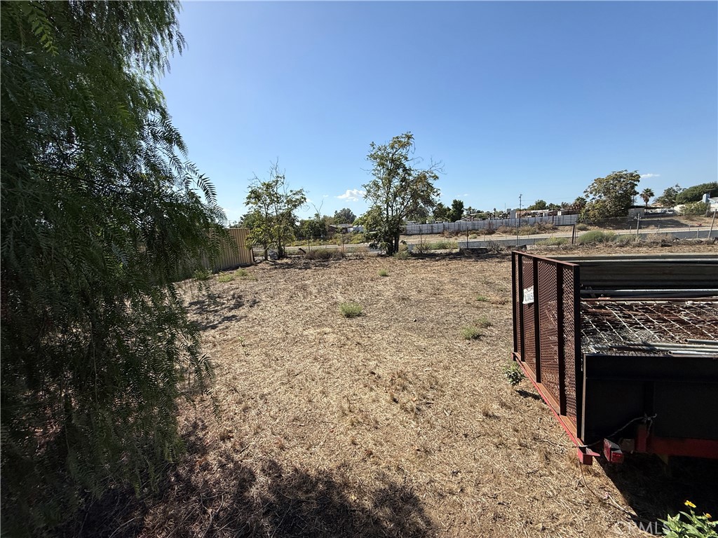 6347 Lucretia Property Photo 24