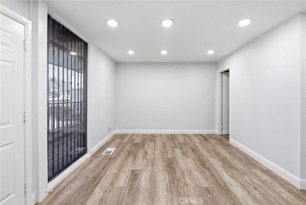 31120 Riverside Property Photo 13