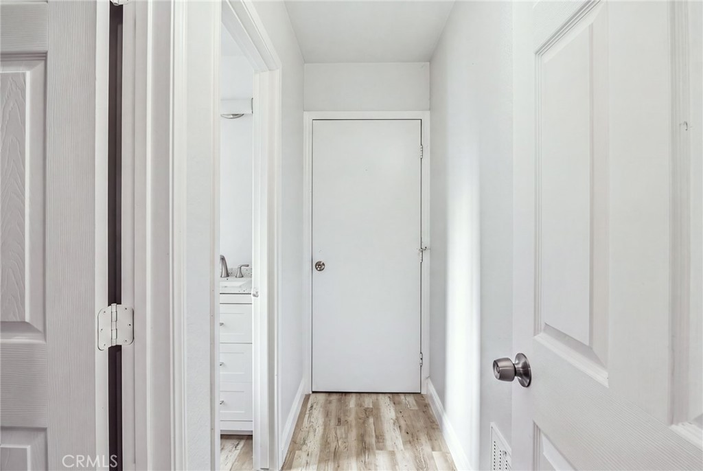31120 Riverside Property Photo 15
