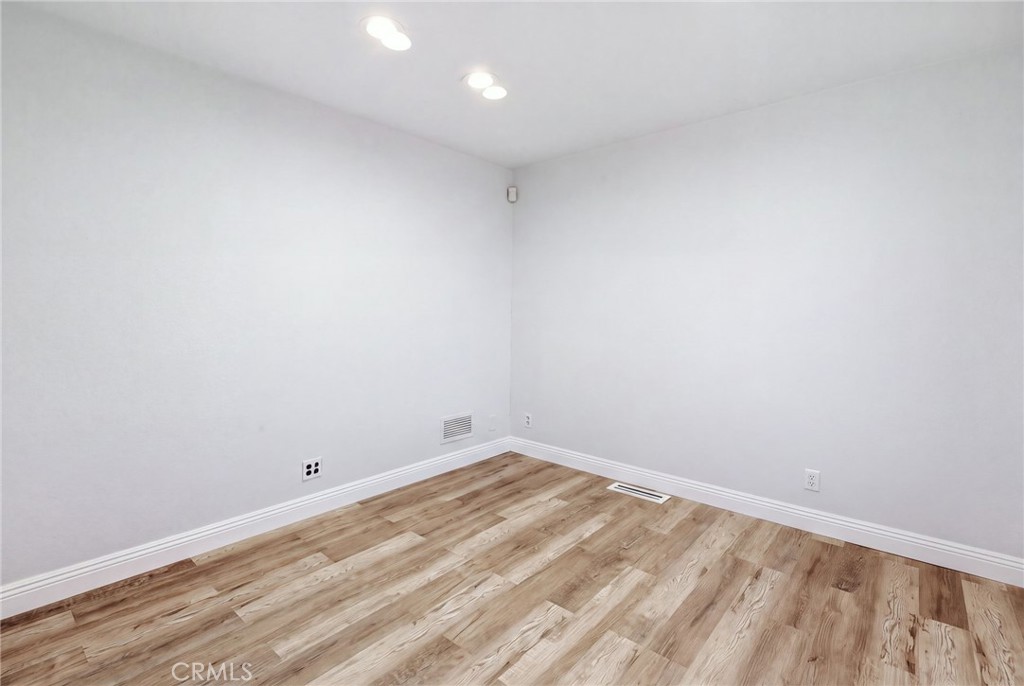 31120 Riverside Property Photo 21