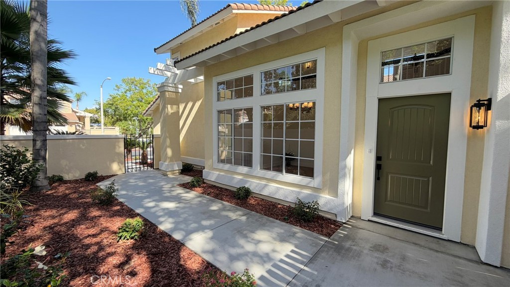 2060 Cedar Glen Property Photo 4