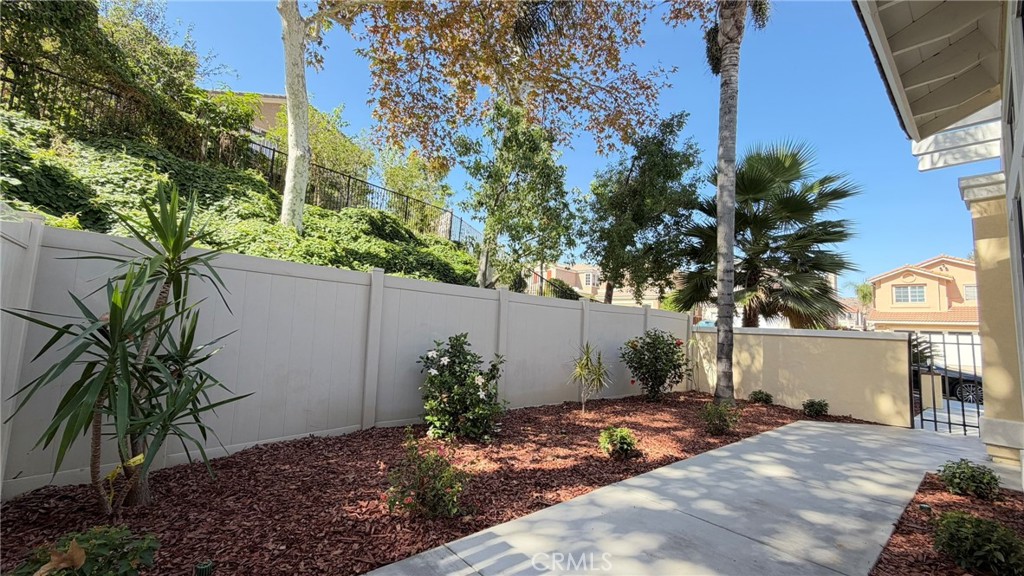 2060 Cedar Glen Property Photo 5