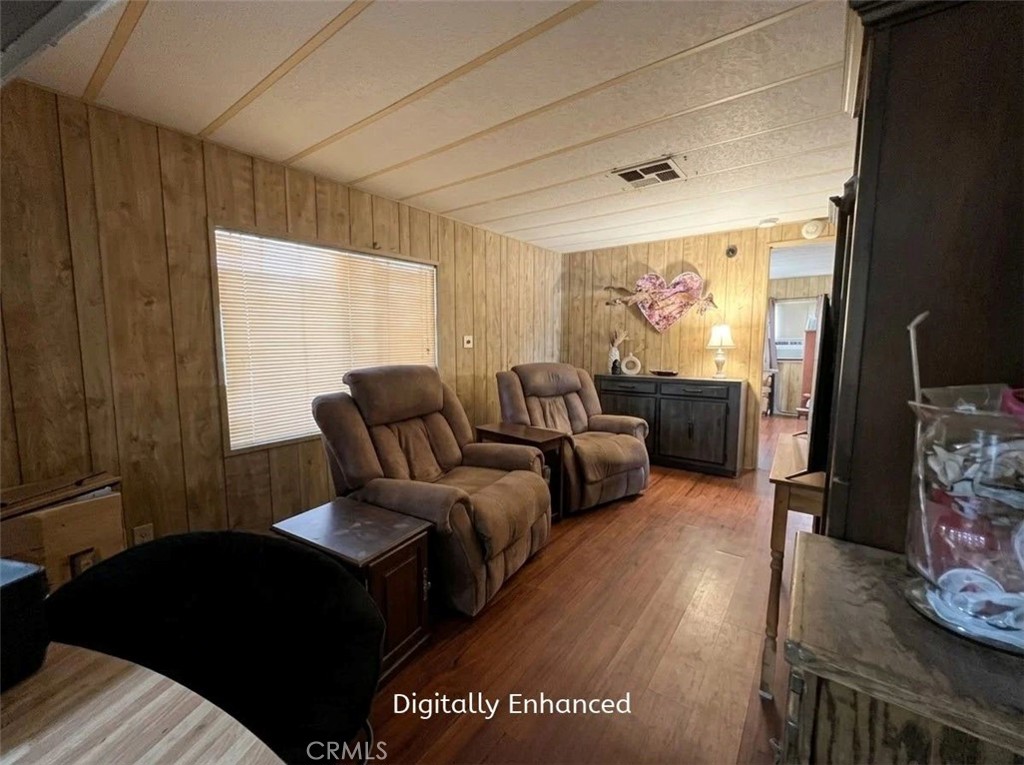 2692 Highland Ave 102 Property Photo 9