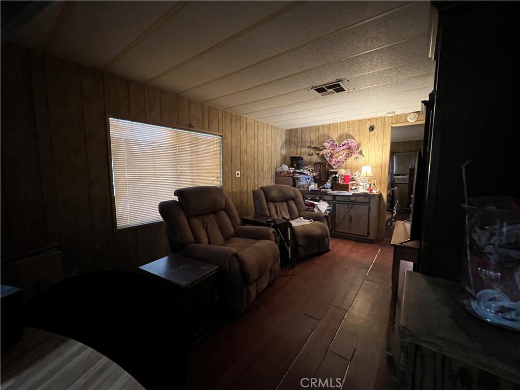2692 Highland Ave 102 Property Photo 10