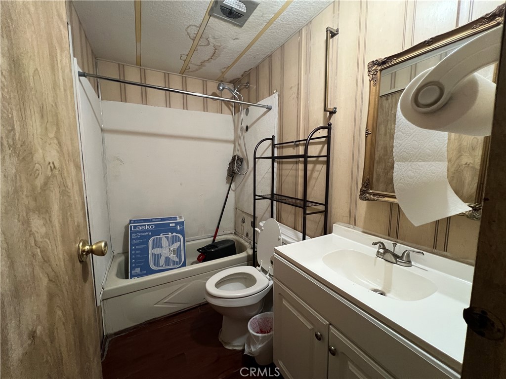 2692 Highland Ave 102 Property Photo 14