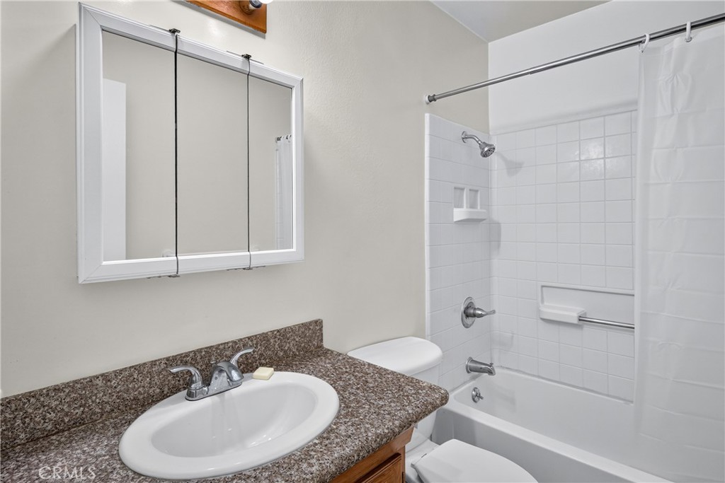 25422 Cole Street Property Photo 14