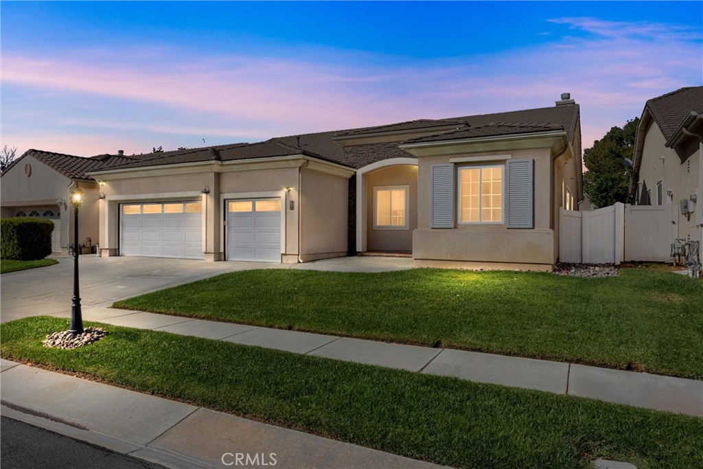 720 Indigo Property Photo 1