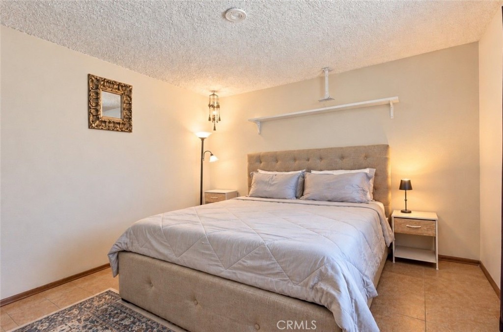 17450 Sequoia Property Photo 18