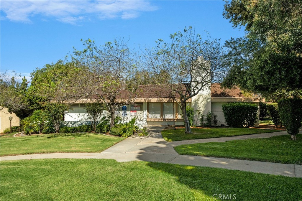 803 E Palm Avenue Property Photo 36
