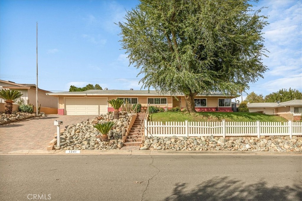 1341 San Miguel Property Photo 2