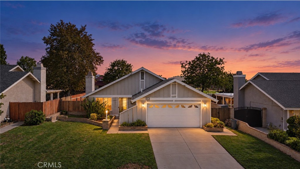 7563 Center Property Photo 1