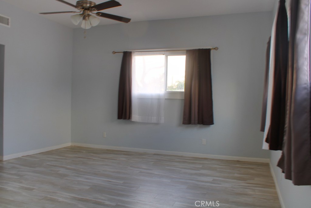 70 E Barbour Property Photo 7