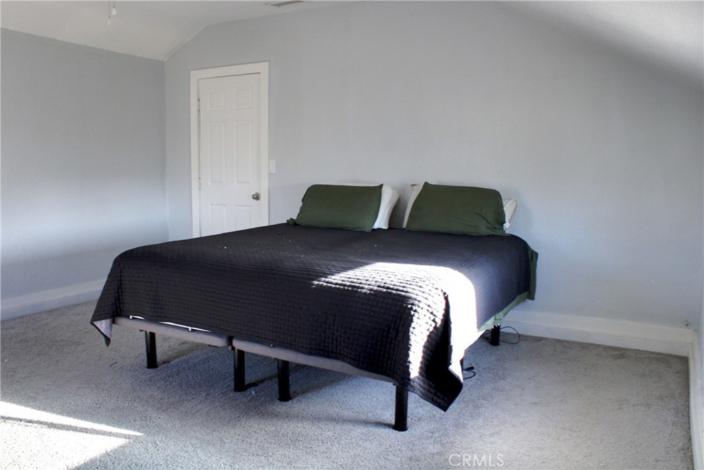 70 E Barbour Property Photo 10
