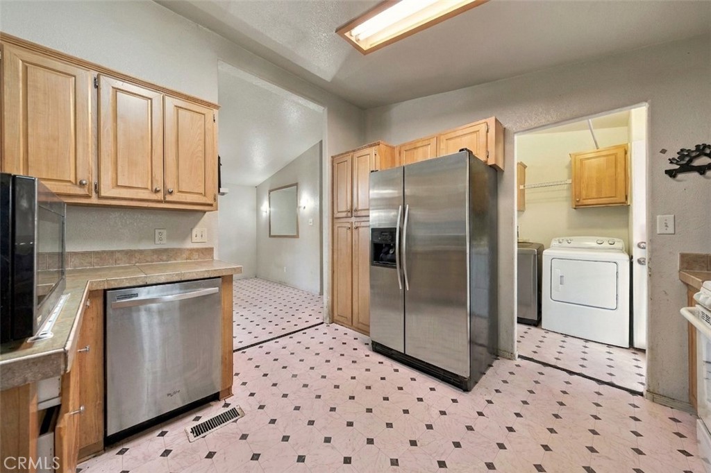 494 S Macy Street 151 Property Photo 8
