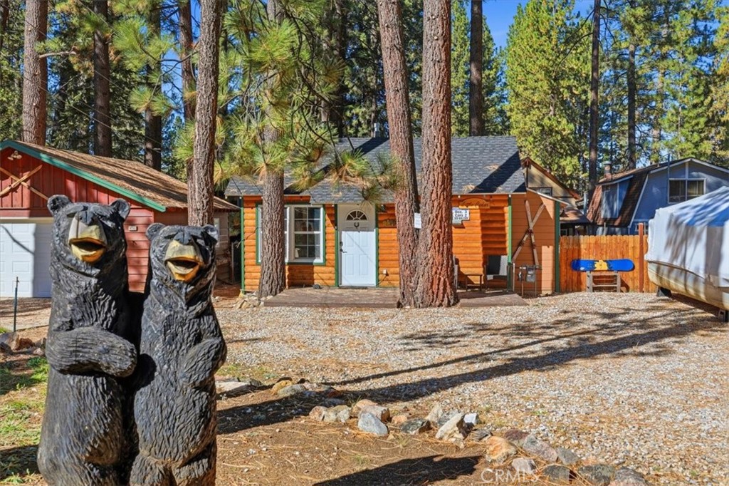 42770 Cedar Property Photo 2