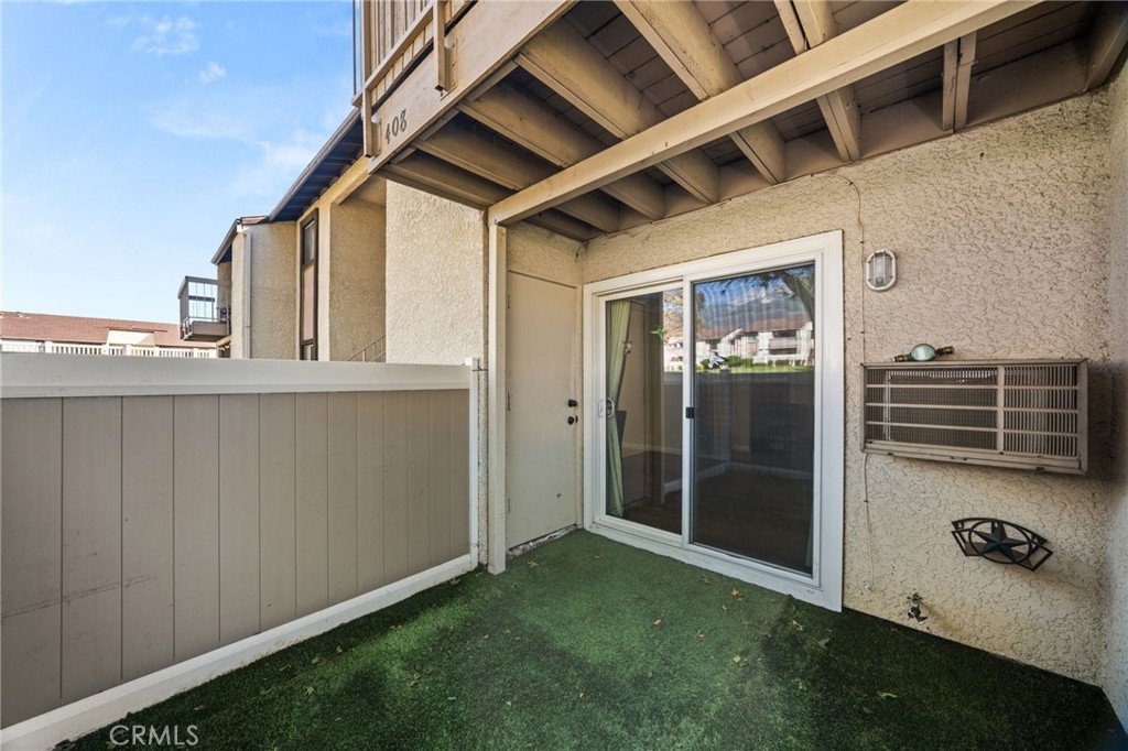 8990 19th 407 Property Photo 16