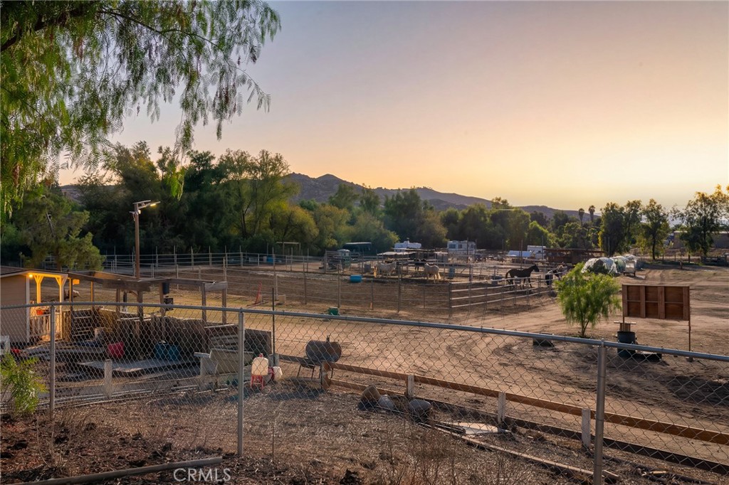 19700 Gustin Road Property Photo 6