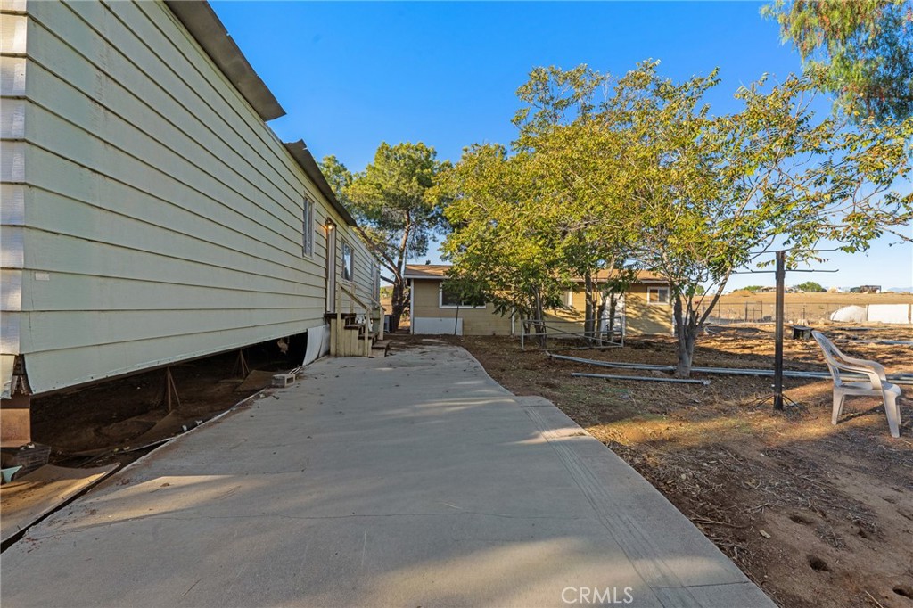 19700 Gustin Road Property Photo 8