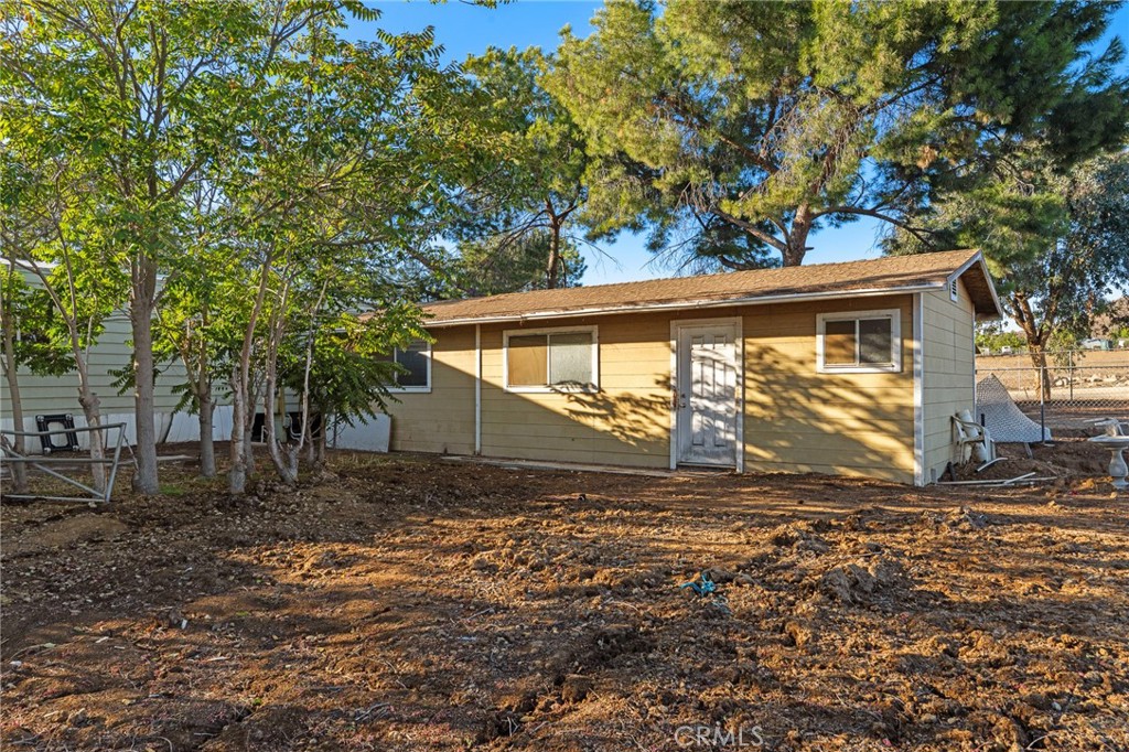 19700 Gustin Road Property Photo 9