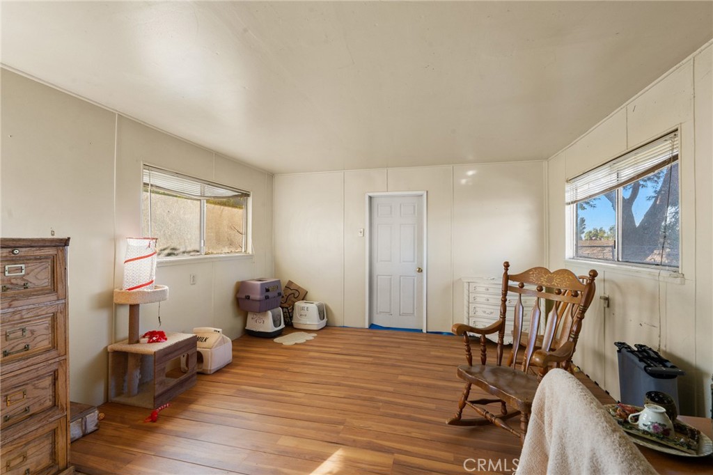 19700 Gustin Road Property Photo 11