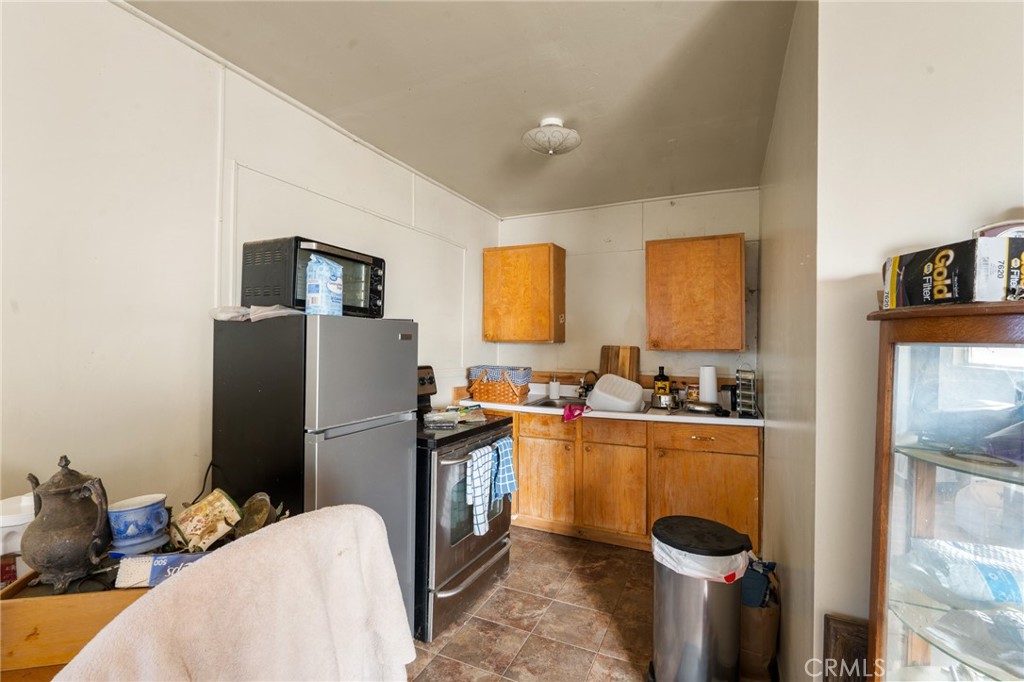 19700 Gustin Road Property Photo 13